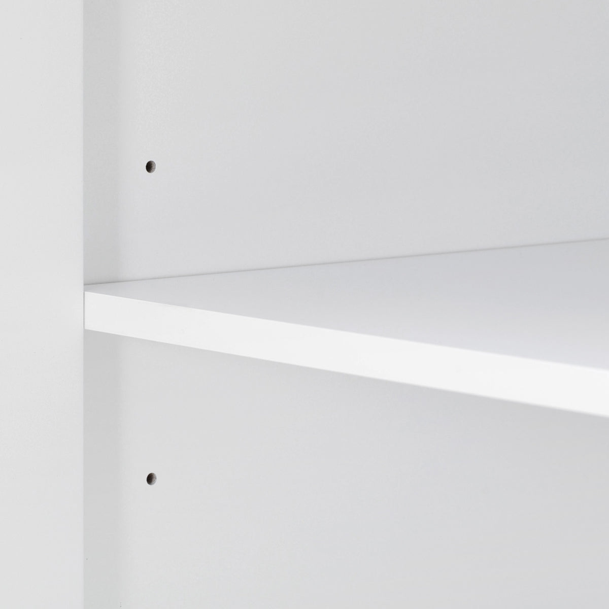 variant-group:rf-n707s000018w|Roomfitters 82.6" Fluted Kitchen Island with 51" Extendable Dining Table for 4-6, Power Outlet, White
