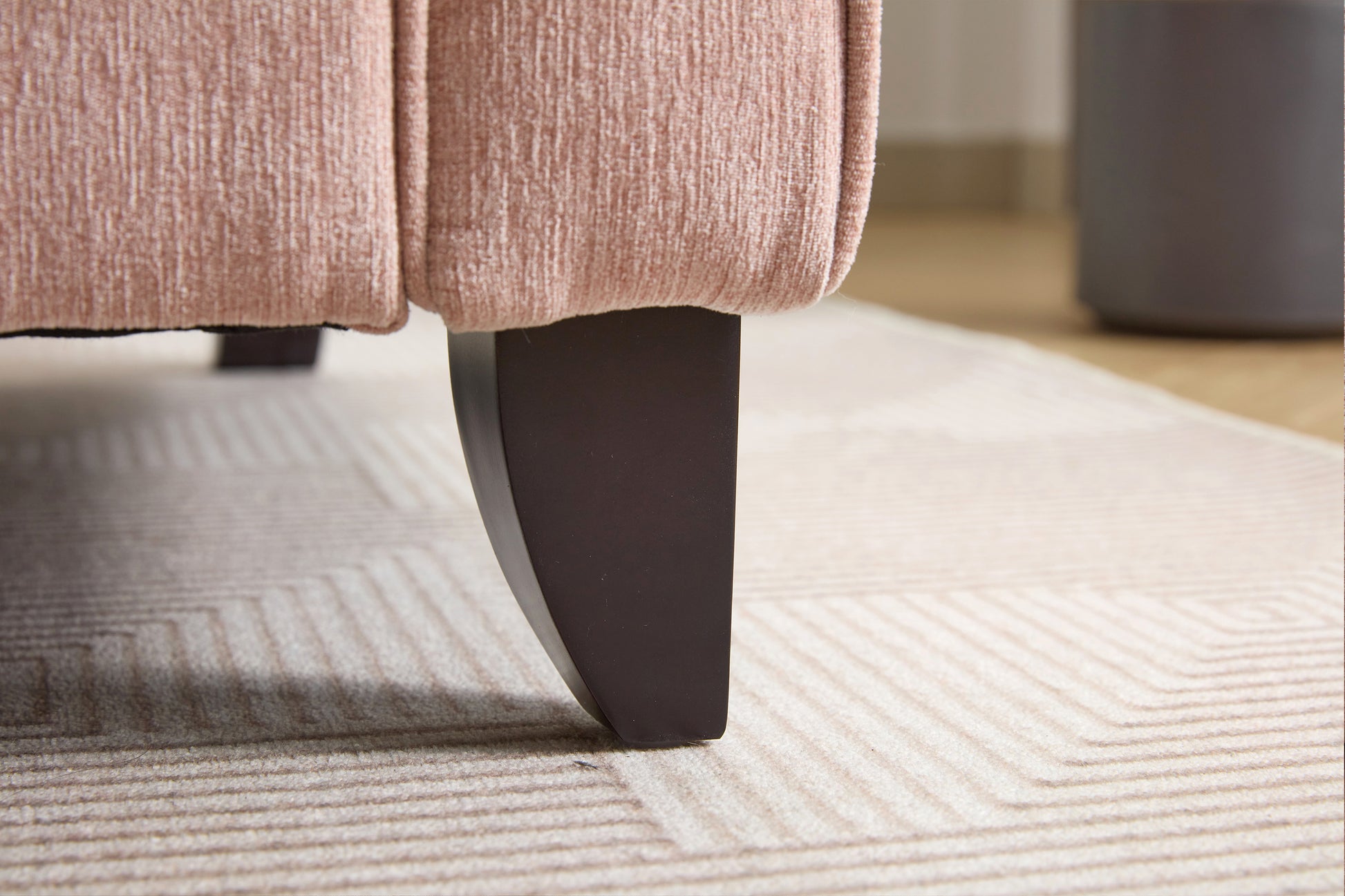 variant-group:rf-n701p379404p|Roomfitters 46.3 Inch Oversized Armchair, Chenille Comfy Accent Chair and a Half Sofa, Rubberwood Legs Pillow, Pink