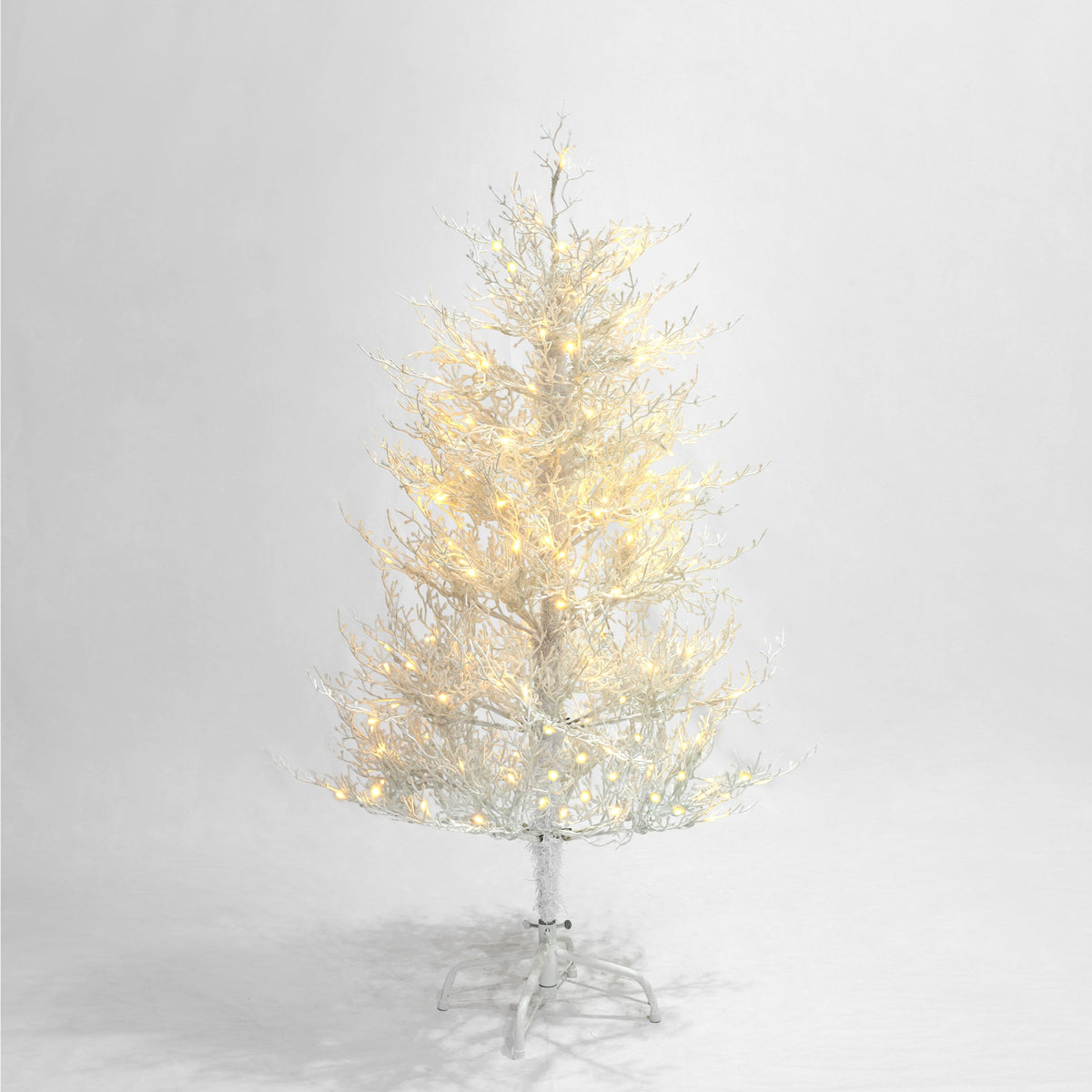 Roomfitters Pre-Lit Aspen Fir Christmas Tree 4FT, Hinged Snow-Flocked Artificial Holiday Tree with Warm Lights, 280 Tips, White Roomfitters